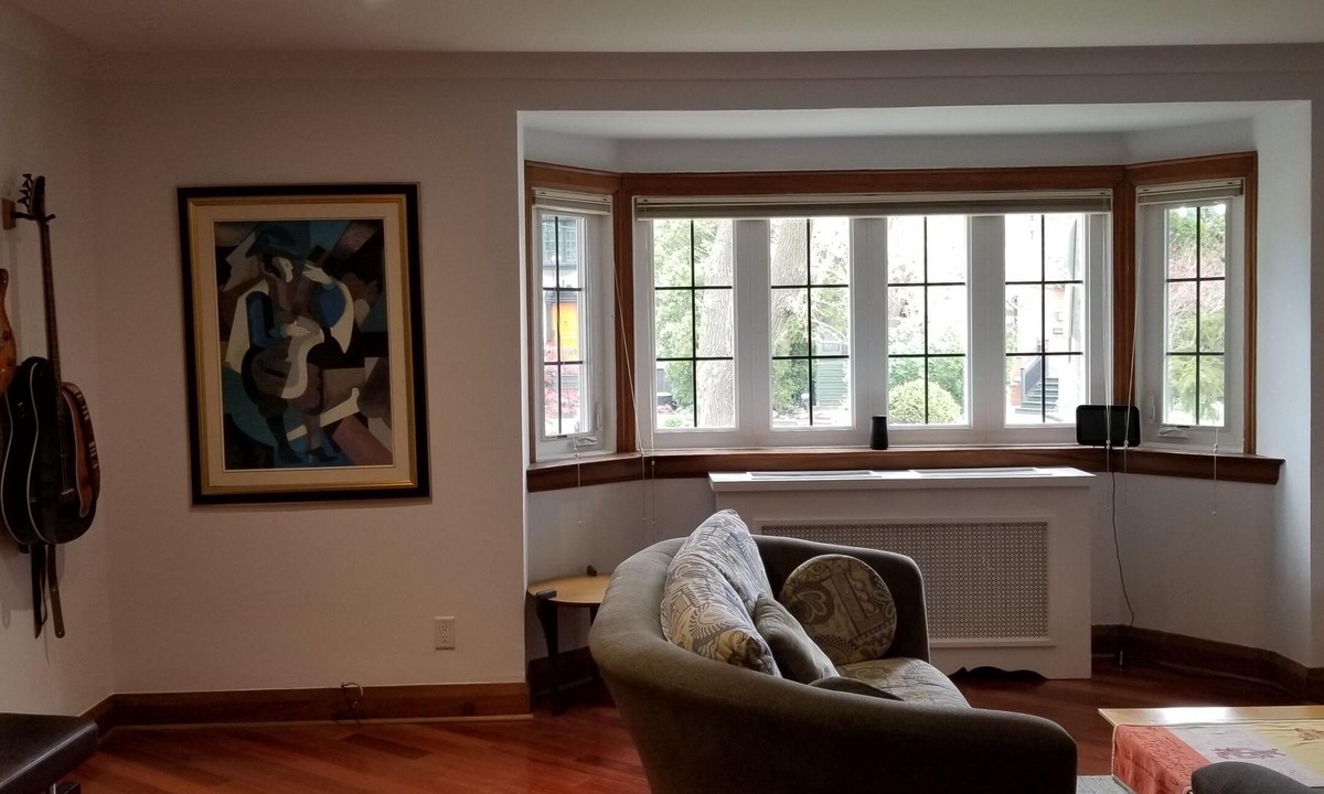 South Hill House | Location, location, location! Downtown Toronto. Maximum 4 people.