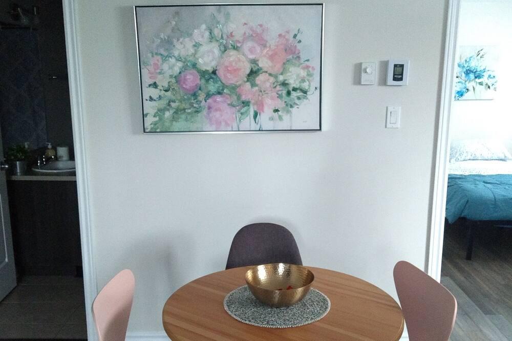Aylmer Apartment | Loft for rent