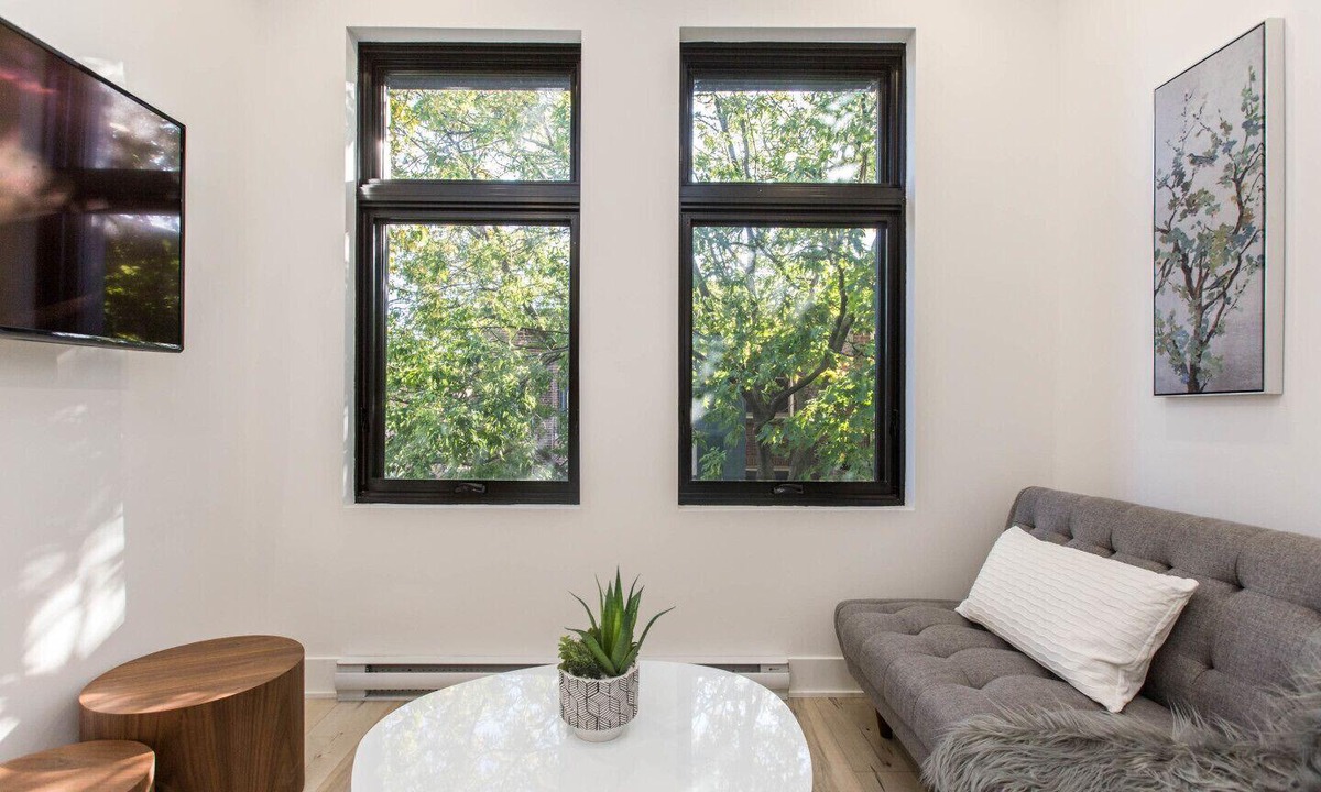 Mile End Condo | Lofts du Parc Lahaie - Mile End - Cozy Modern Studio Apt 303