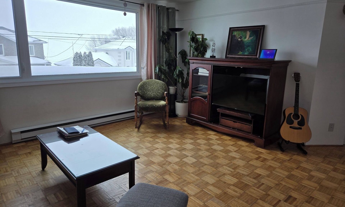 Roberval Apartment | Logement climatisé à deux pas Lac-St-Jean.