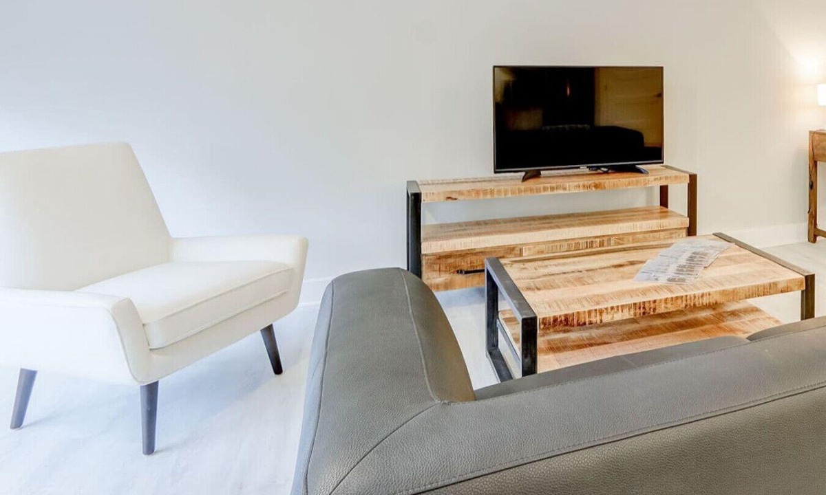 Centretown Apartment | Luxe 1BR Apt with Skyline Views near Bytown Museum