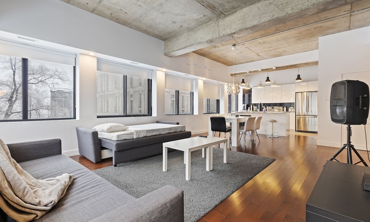 Plateau Mont Royal Condo | Luxurious Condo ✓ ❤️ of Montreal ✓ Free parking ✓ Central Air Conditioning !