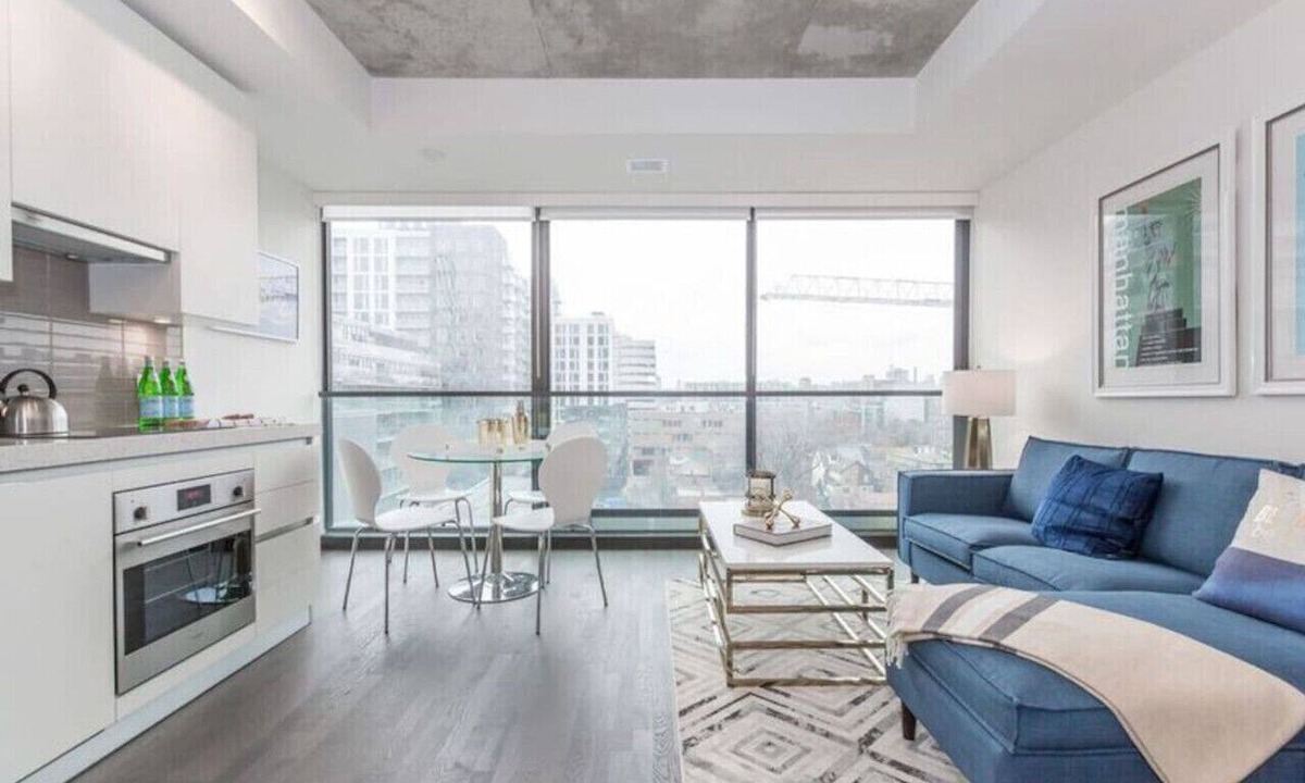 Fashion District Condo | Luxury 1BR in the Heart of King West