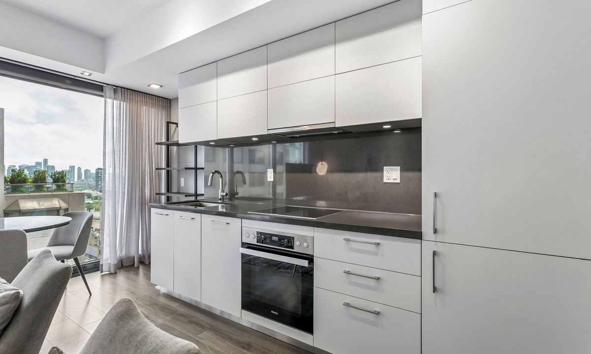 Yorkville Apartment | Luxury Apartment Yorkville 1bed1bath| Pool|Gym