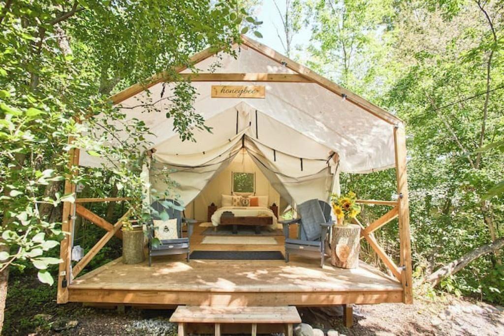 Elora Cabin | Luxury Glamping on Elora Flower Farm - Honeybee