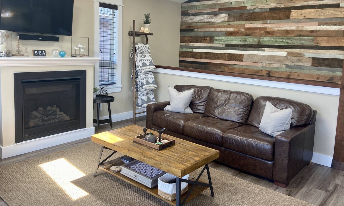 Port Renfrew Cottage | Luxury Ocean & Mountain View Cottage