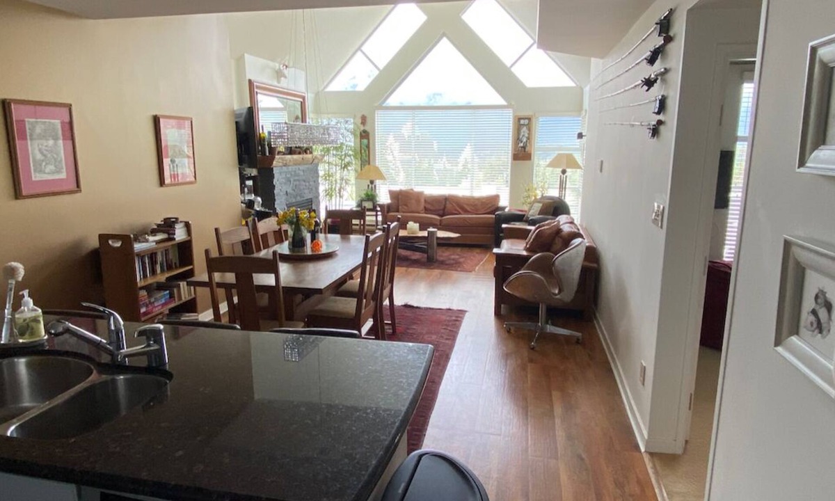 Blackcomb Condo | Luxury ski-in ski-out condo 603 on Whistler Blackcomb-spectacular mountain views