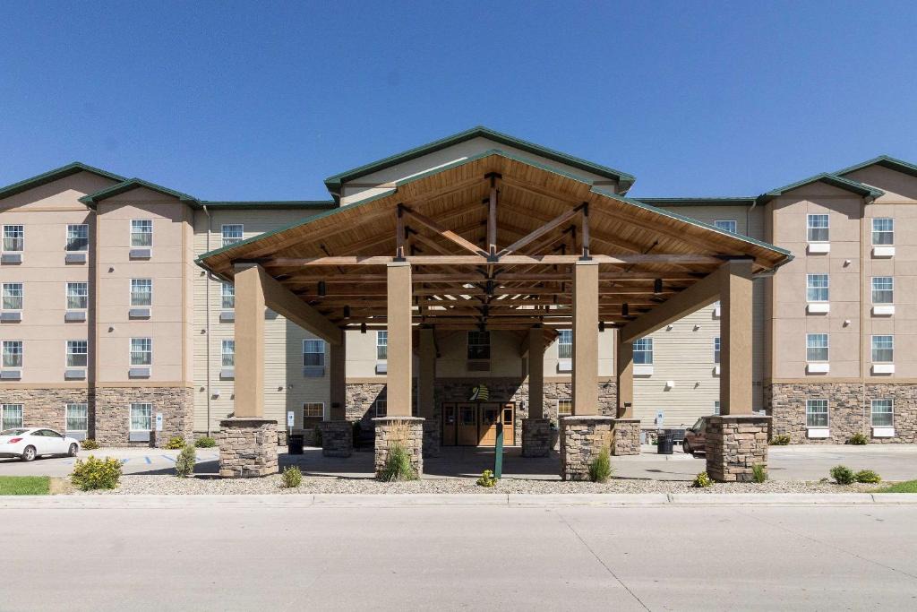 Williston Hotel | MainStay Suites Williston