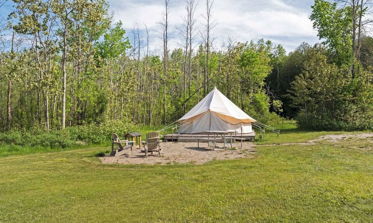 Miller Lake House | Mariner Glamping Nordic Spa Access Near Tobermory
