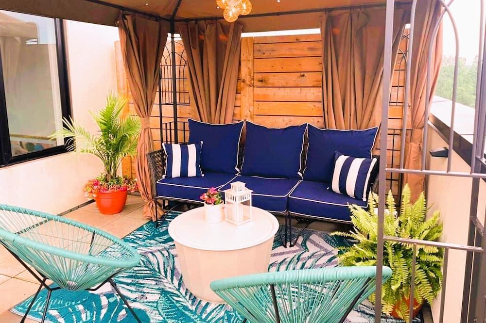 Aldershot House | Mediterranean Lounge with Rooftop Patio