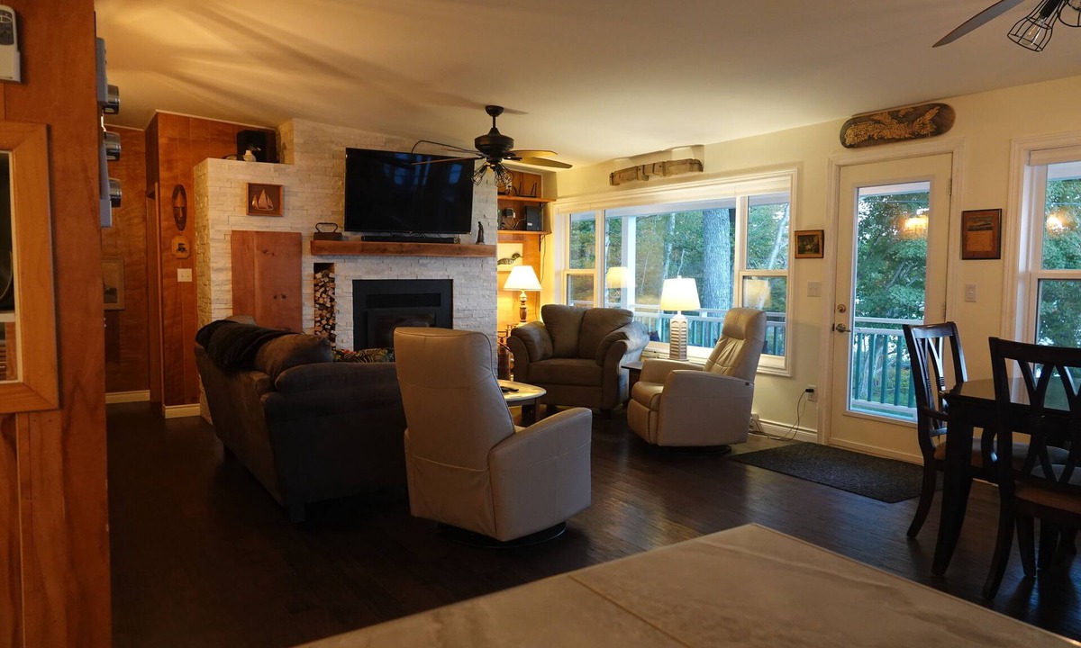 Digby County Cottage | Modern 2-bedroom lakefront cottage