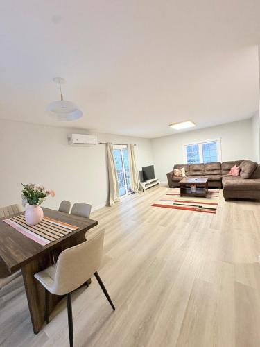 Halifax Apartment | Modern 3BR Near Long Lake Minutes to Downtown