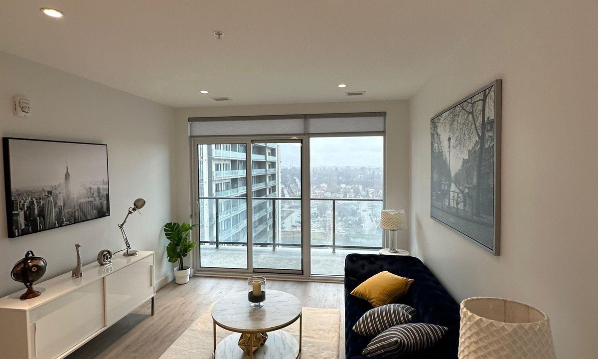Cambridge Apartment | Modern Condo in Downtown Cambridge - monthly options .