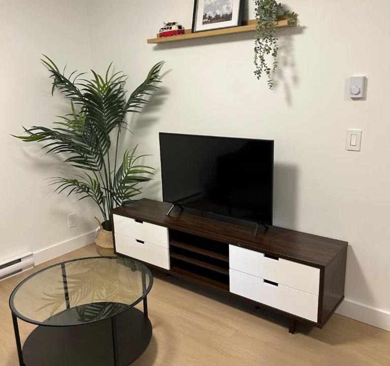 East Clayton House | Modern & Cozy 2BR Suite Near Shops & Dining in clayton height