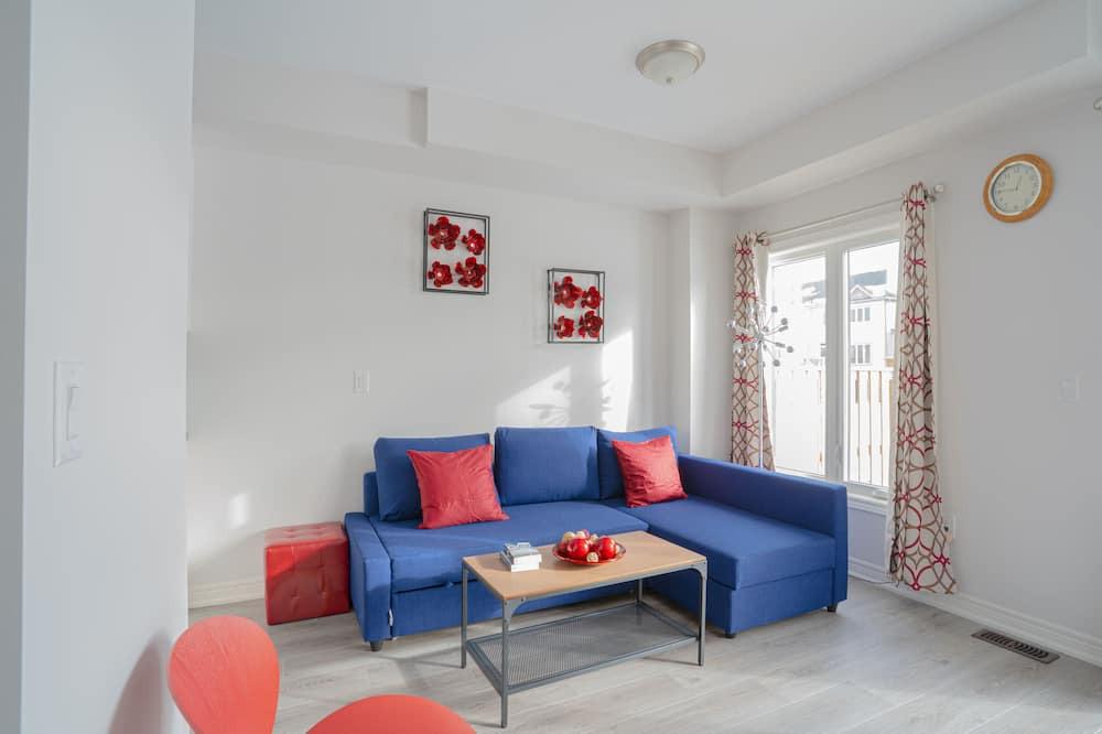 Orillia House | Modern ❤️family retreat❤️ close to all amenities