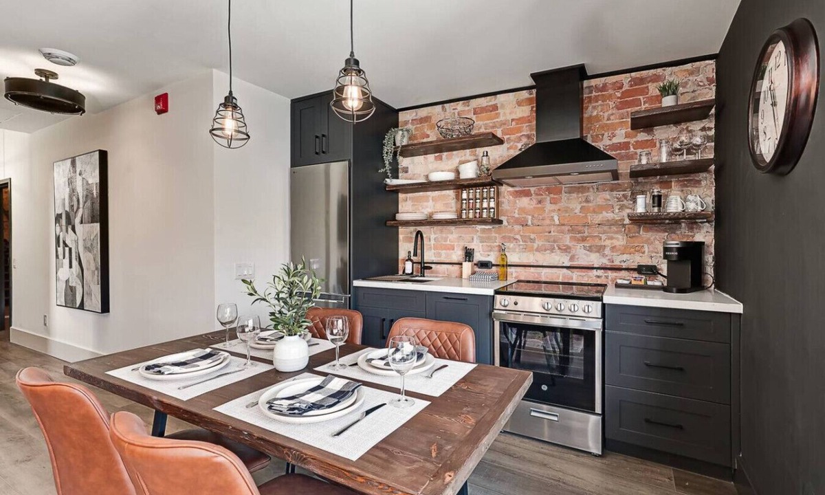 Collingwood Hotel | Modern Industrial Retreat, Bakery Right Below