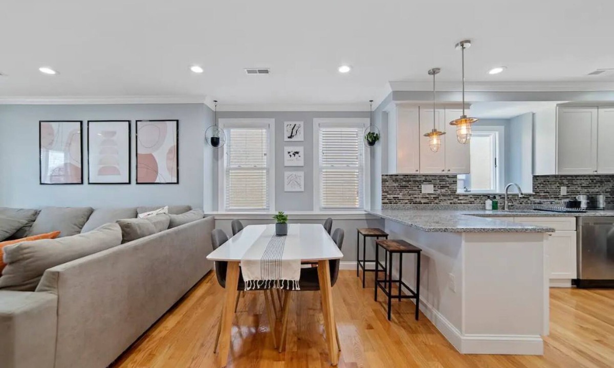 Roxbury Apartment | Modern/Luxury | Steps from Zoo & Golf Course