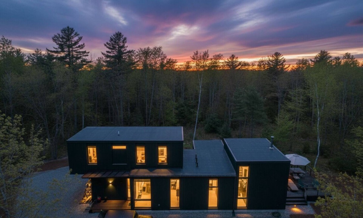 Cape Porpoise House | Modern Retreat w/Sauna - Minutes to Beaches & Kennebunkport