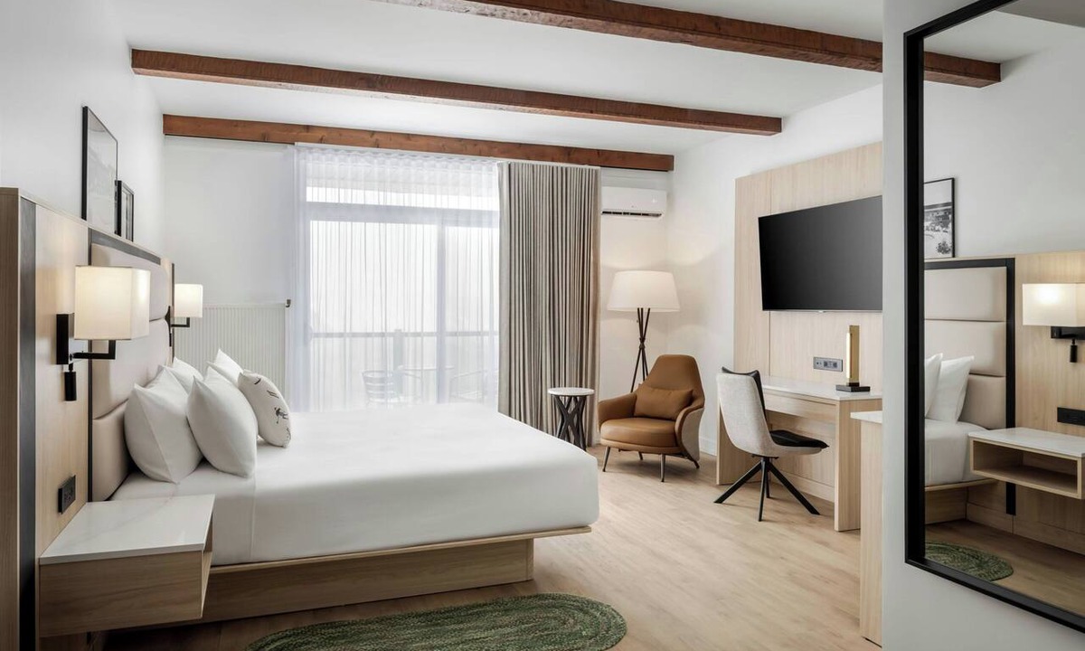 Sainte-Adele Hotel | Mont Gabriel, Sainte-Adele, a Tribute Portfolio Resort