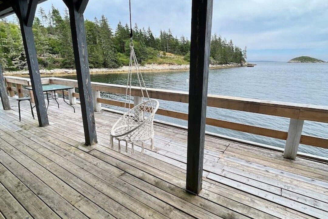 Northwest Cove Cottage | Moonlight Cottage