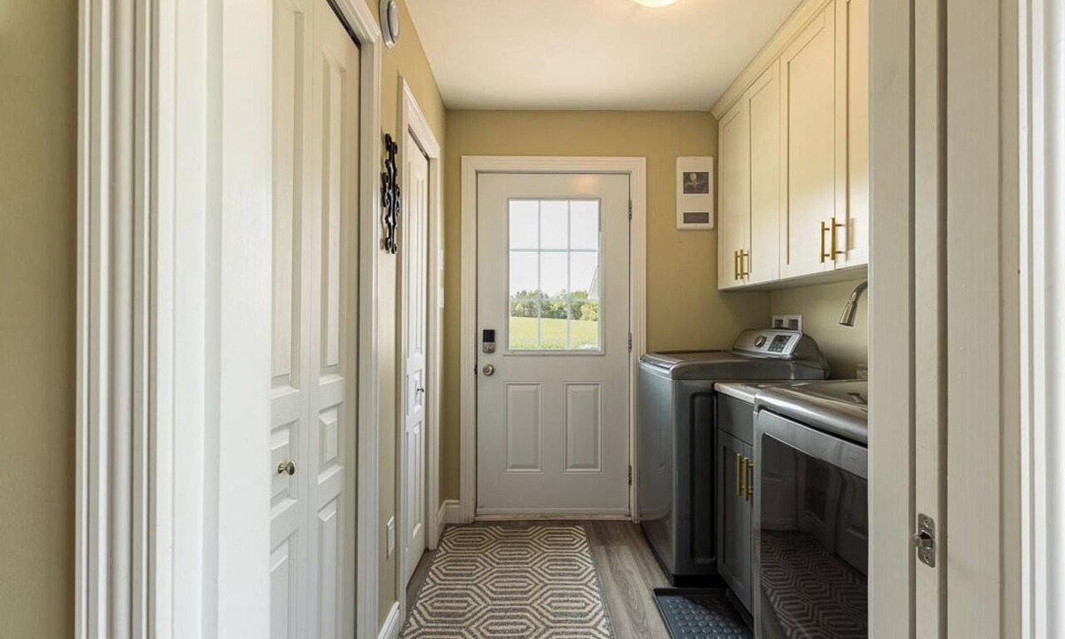 Georgetown House | Morrison’s Beach Road Island Retreat