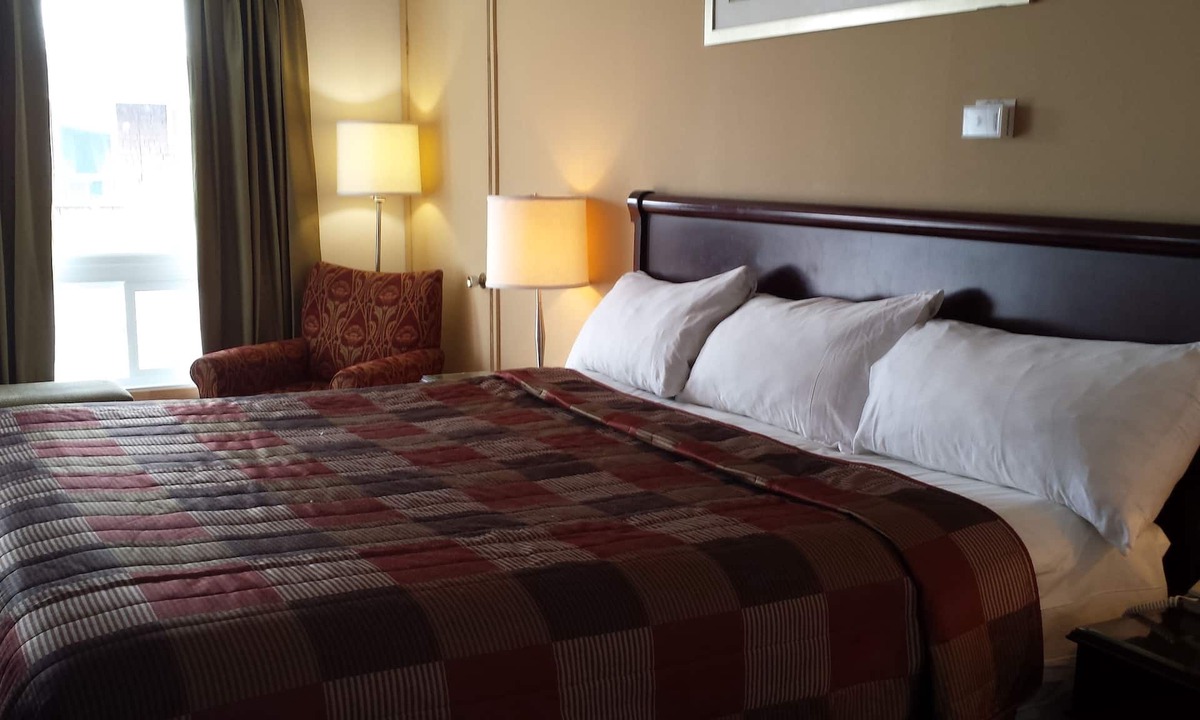 Saint-Jean-Sur-Richelieu Hotel | Motel Iberville