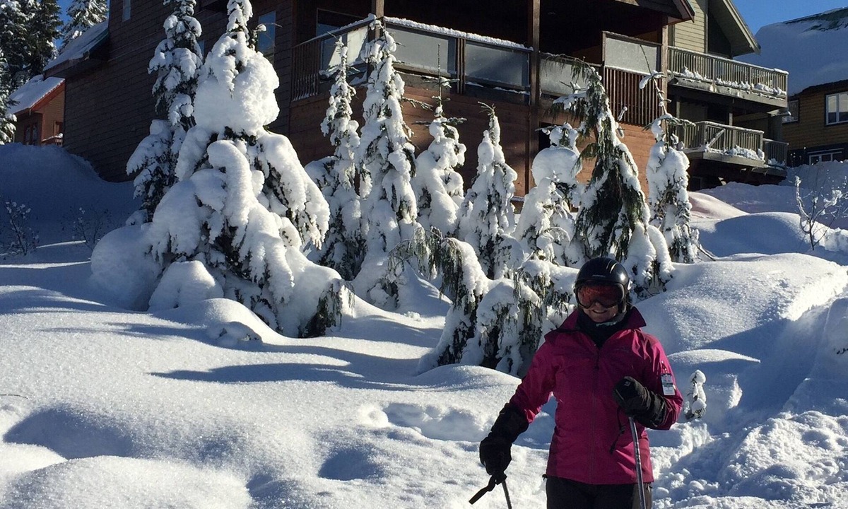 Courtenay Ski Chalet | Mount Washington Guesthouse - 5 bedroom lock-off