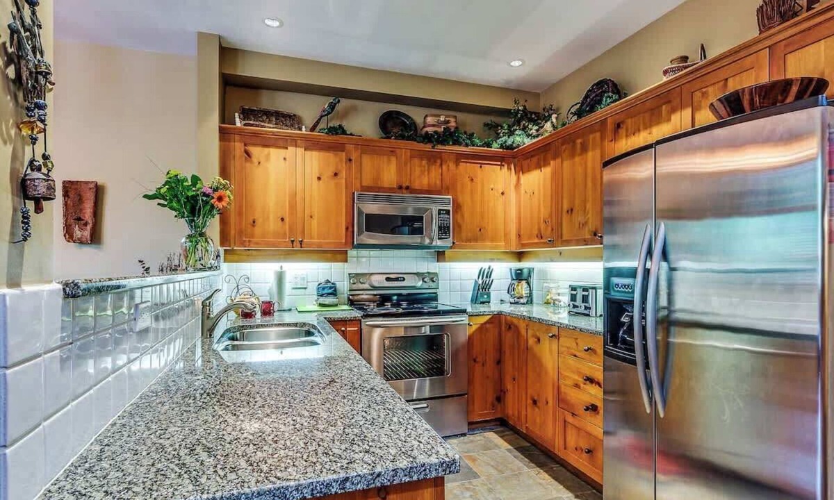 Upper Village Condo | Mountain Star 28 Ski-In by Acer Vacations