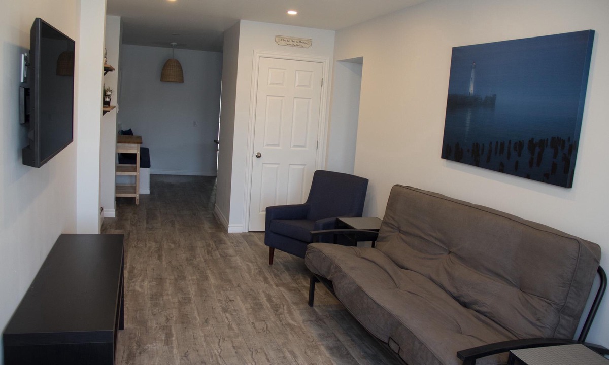 Dunnville Cottage | My Lighthouse Cottages #1
