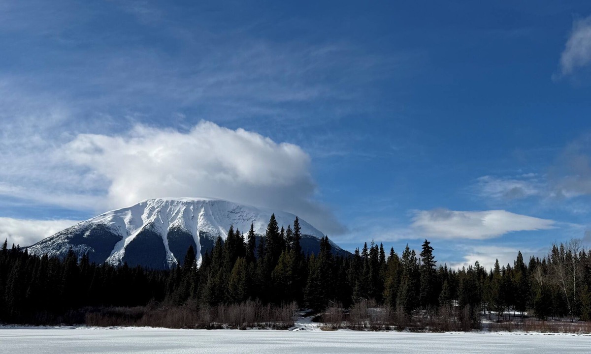 Regional District of Bulkley-Nechako Cabin | Nadina Mountian Wilderness Lodge - Off Grid Wilderness Retreat