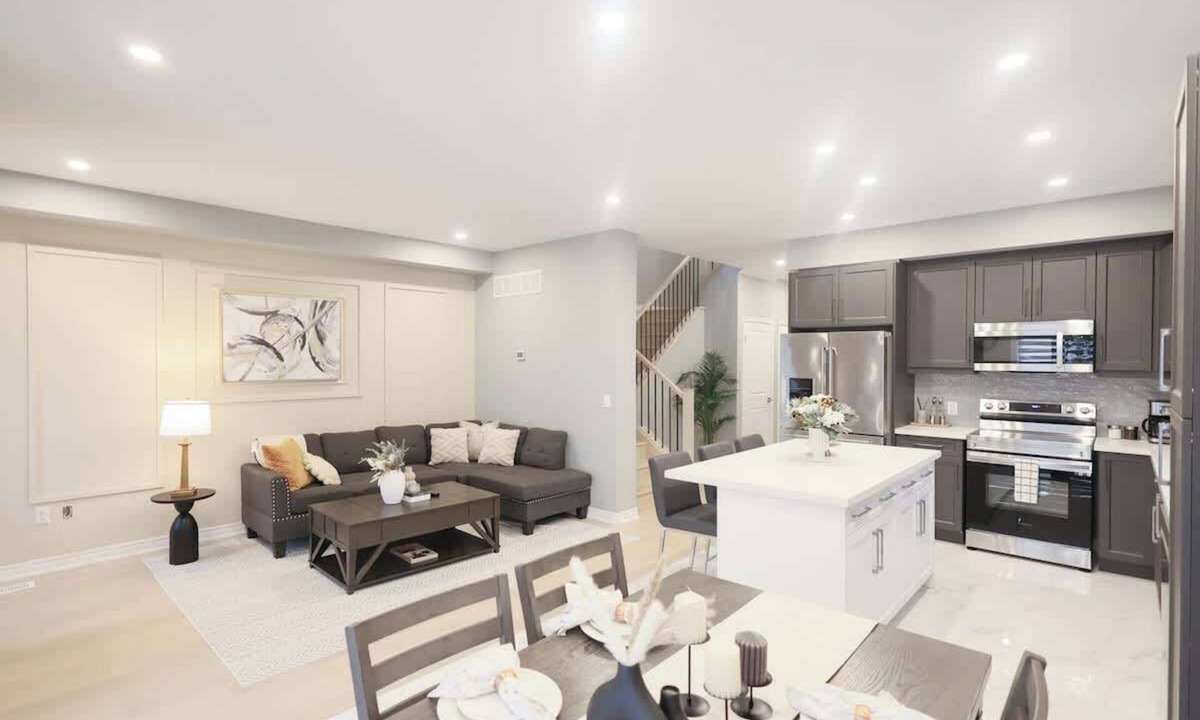 Niagara Falls House | New 3BR w BBQ, Family Stay 4 Mins to Falls