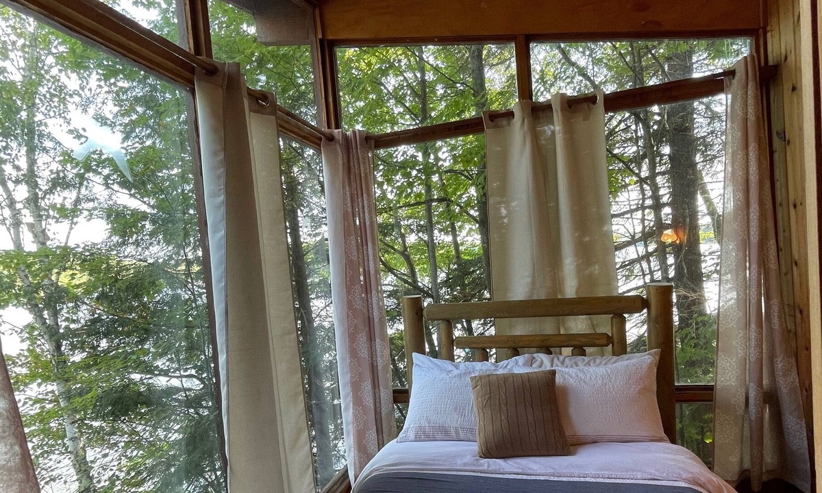 Windermere Cottage | **NEW** 4 Bed 1 Bath - Lake Front Cottage in Muskoka