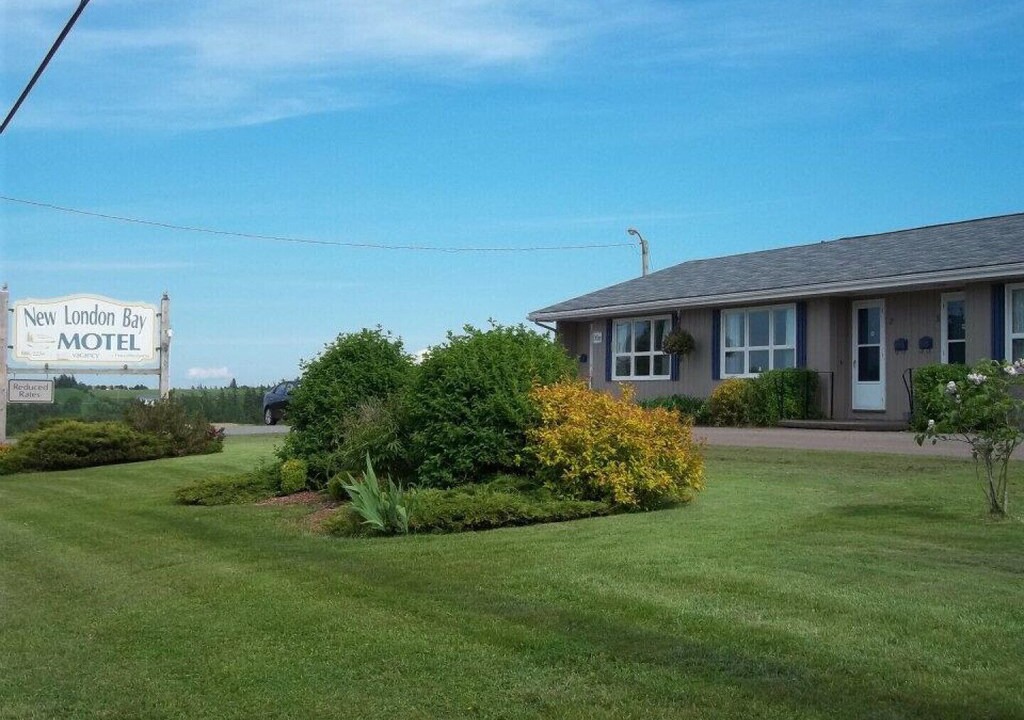 New London Apartment | New London Bay Motel - Apartments and rooms in scenic location - New London Bay Motel - Deluxe 1 bedroom Apartment #5