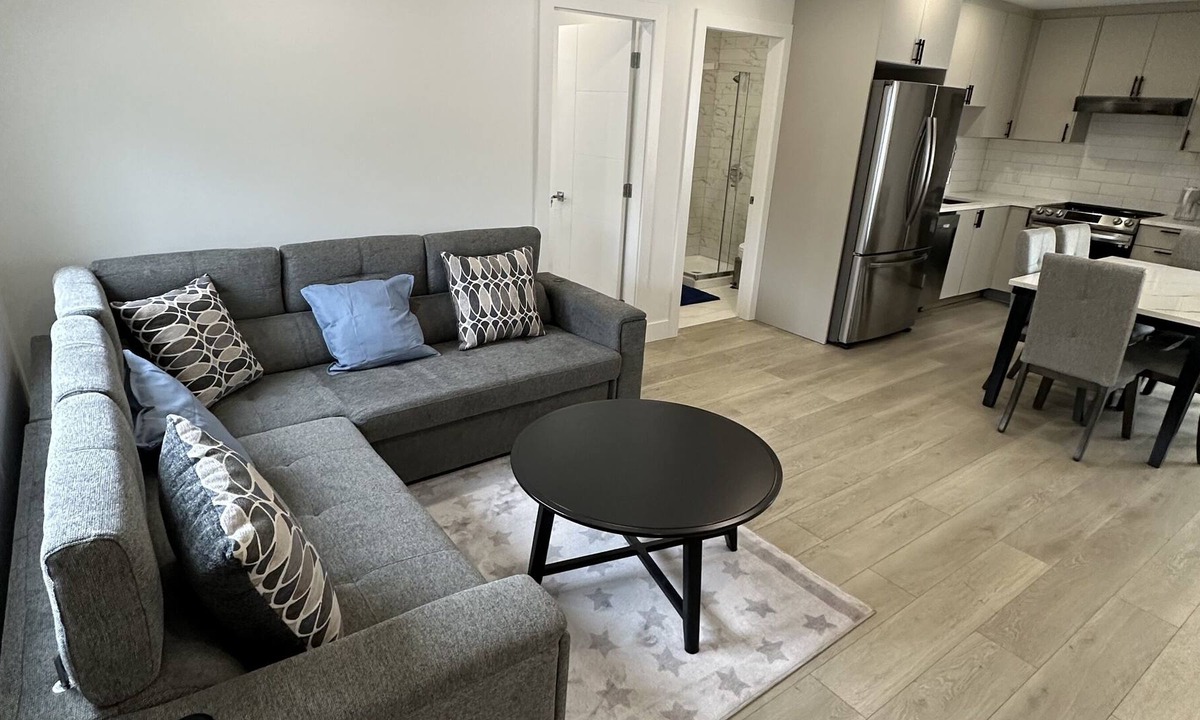 Sunset House | Newly Renovated Spacious Home in Central Vancouver