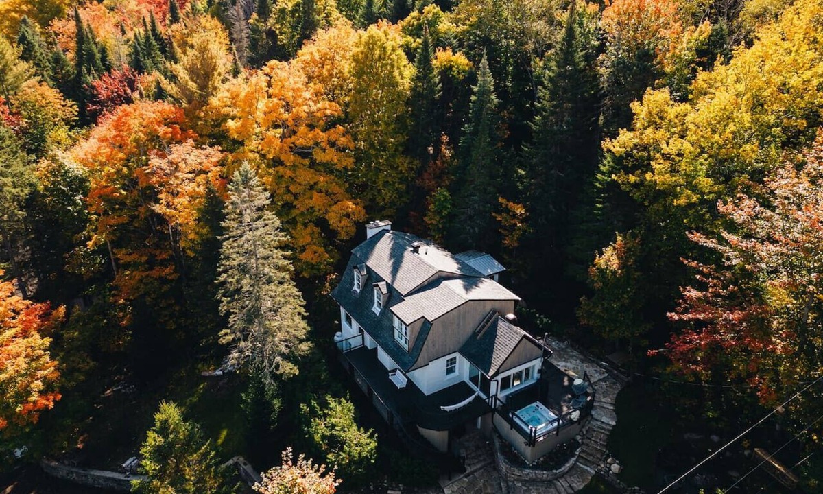 Val Morin Ski Chalet | Northern Maple Lodge: Luxurious Nordic Experience