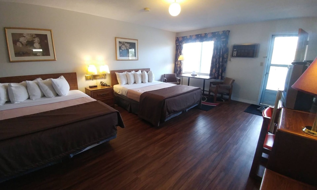 Sault Ste. Marie Hotel | Northlander Motel
