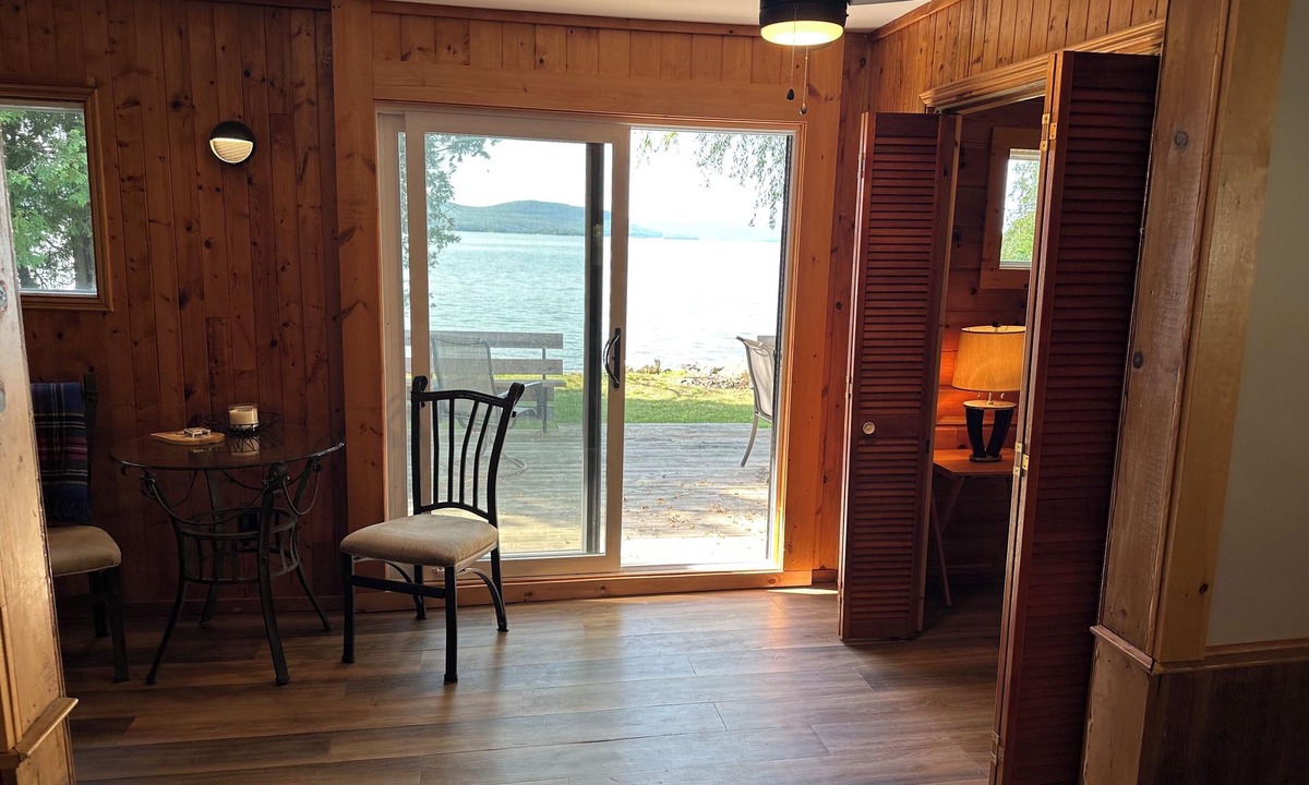 Goulais River Cottage | nWeekly rental, cozy rustic cottage to rent on the shores of Lake Superior