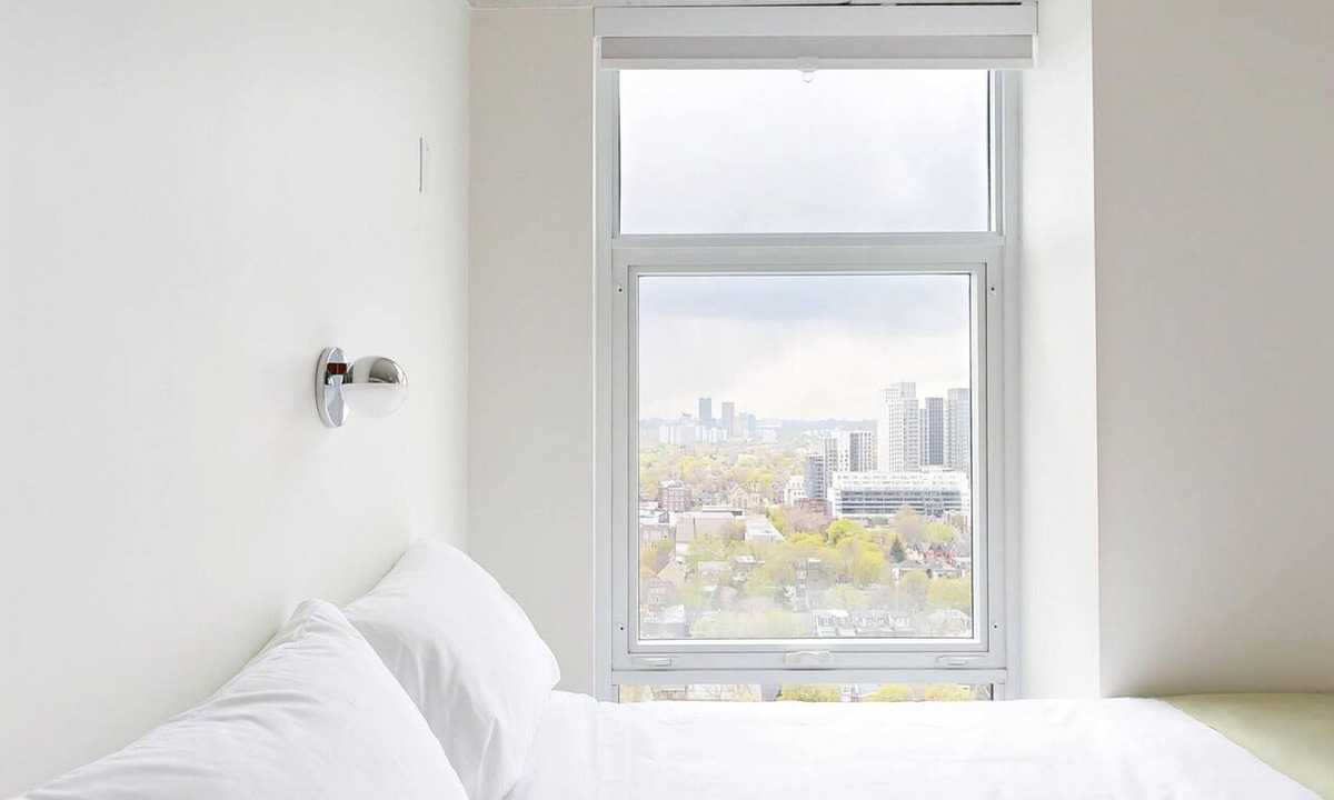 Harbord Village Hotel | Oak House Residence