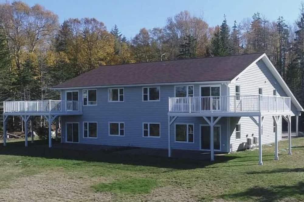 Upper Blandford Condo | Ocean Overlook