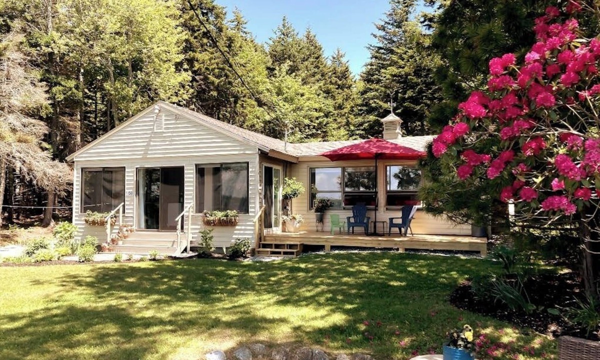 New Harbor Cabin | Ocean-view cottage near beach with deck, grill, & full kitchen