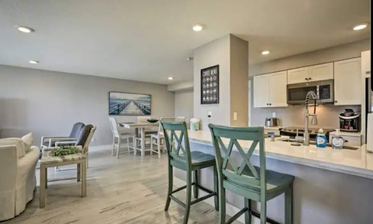 Flagler Beach Condo | Oceanfront, 2 bed condo. Pool. Amazing views from all rooms of Ocean and beach