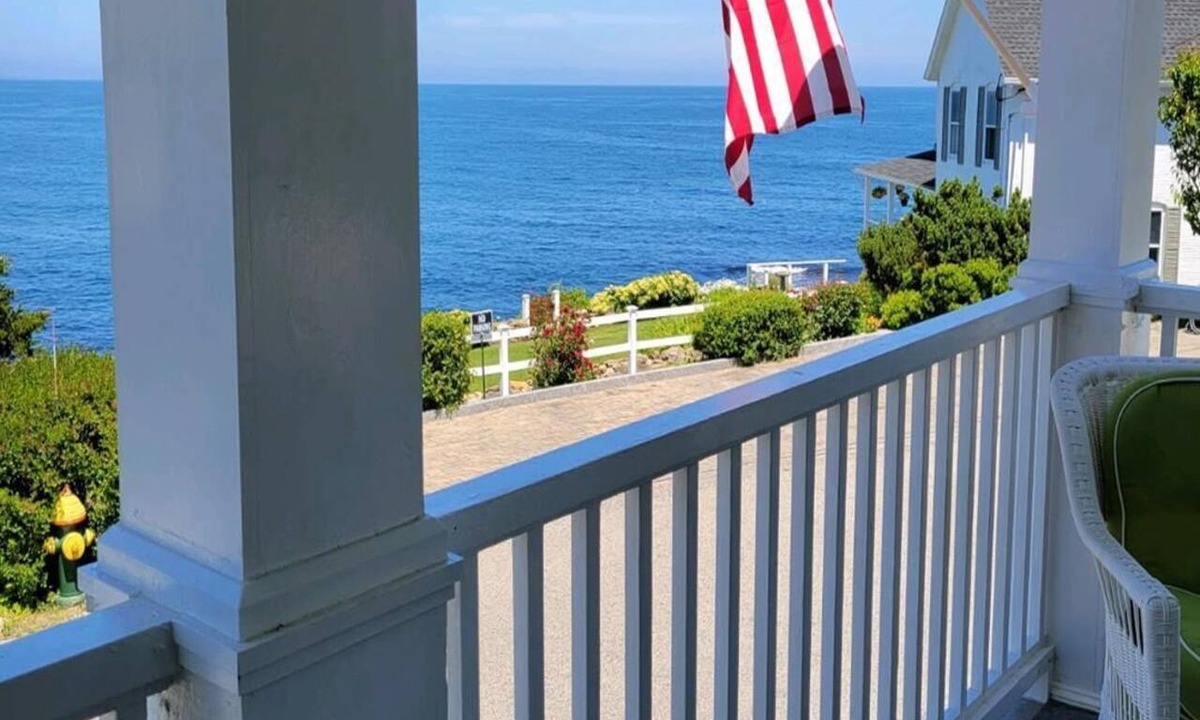 York Beach House | Oceanfront Classic Maine Cottage in close walking distance to beaches!
