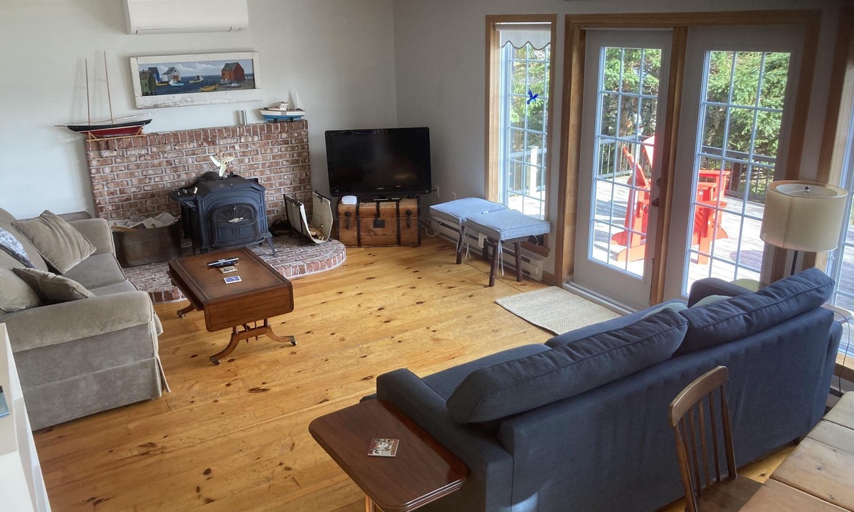 Hubbards House | Oceanfront Home in Hubbards -30 Minutes From Halifax
