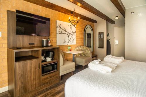 Wolfville Resort | Old Orchard Inn