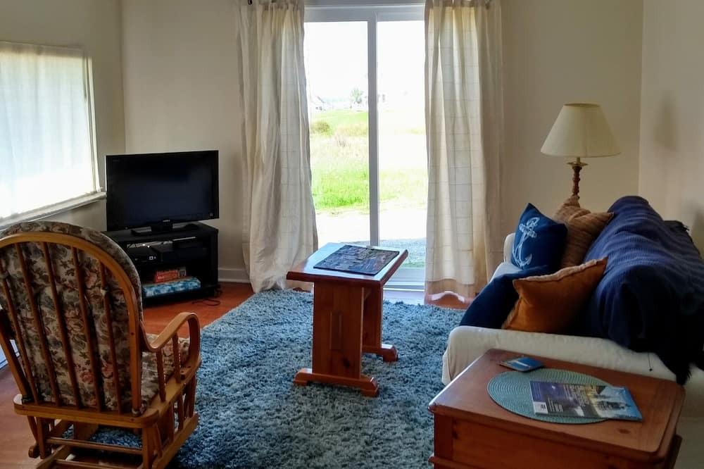 Meteghan House | one bedroom one bath ocean view duplex home