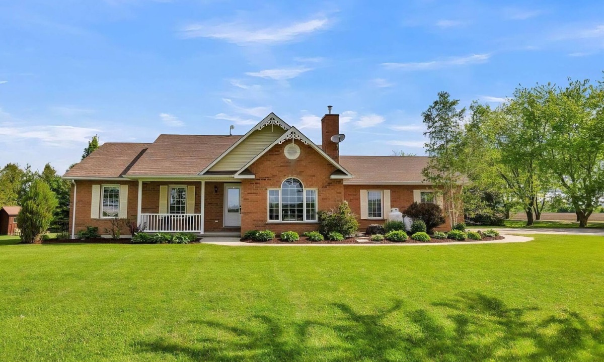Mapleton House | Paradise Haven