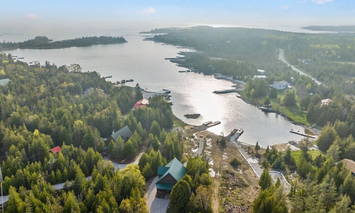 Miller Lake House | Paradise Pines | Waterfront | Beach + Dock