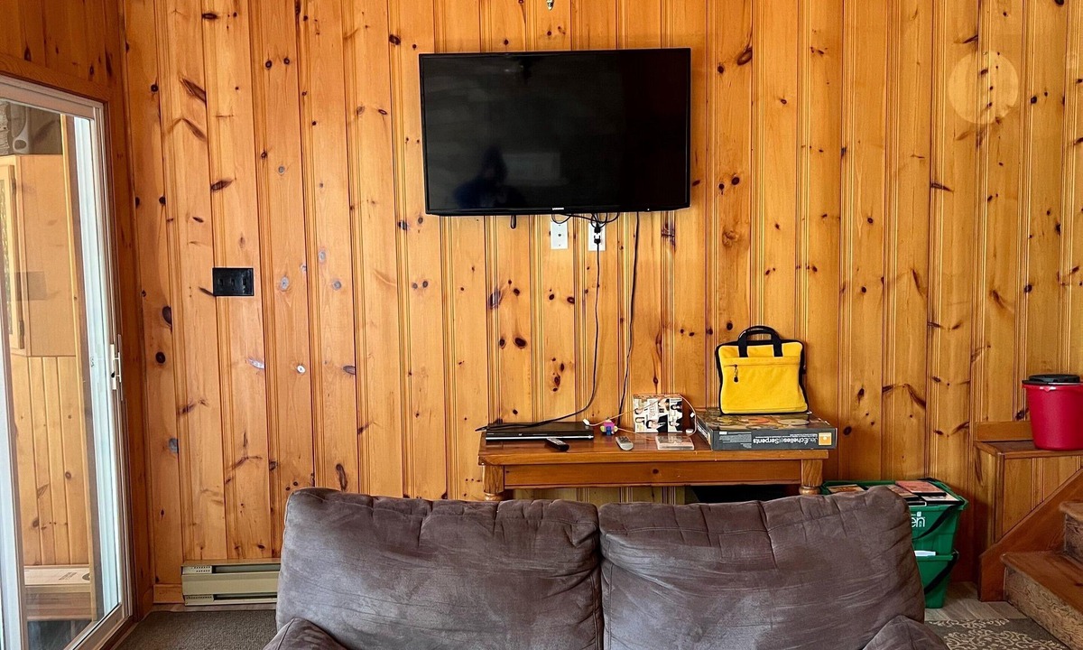 North Kawartha Cottage | Perfect Cottage for Extended Family/Friends