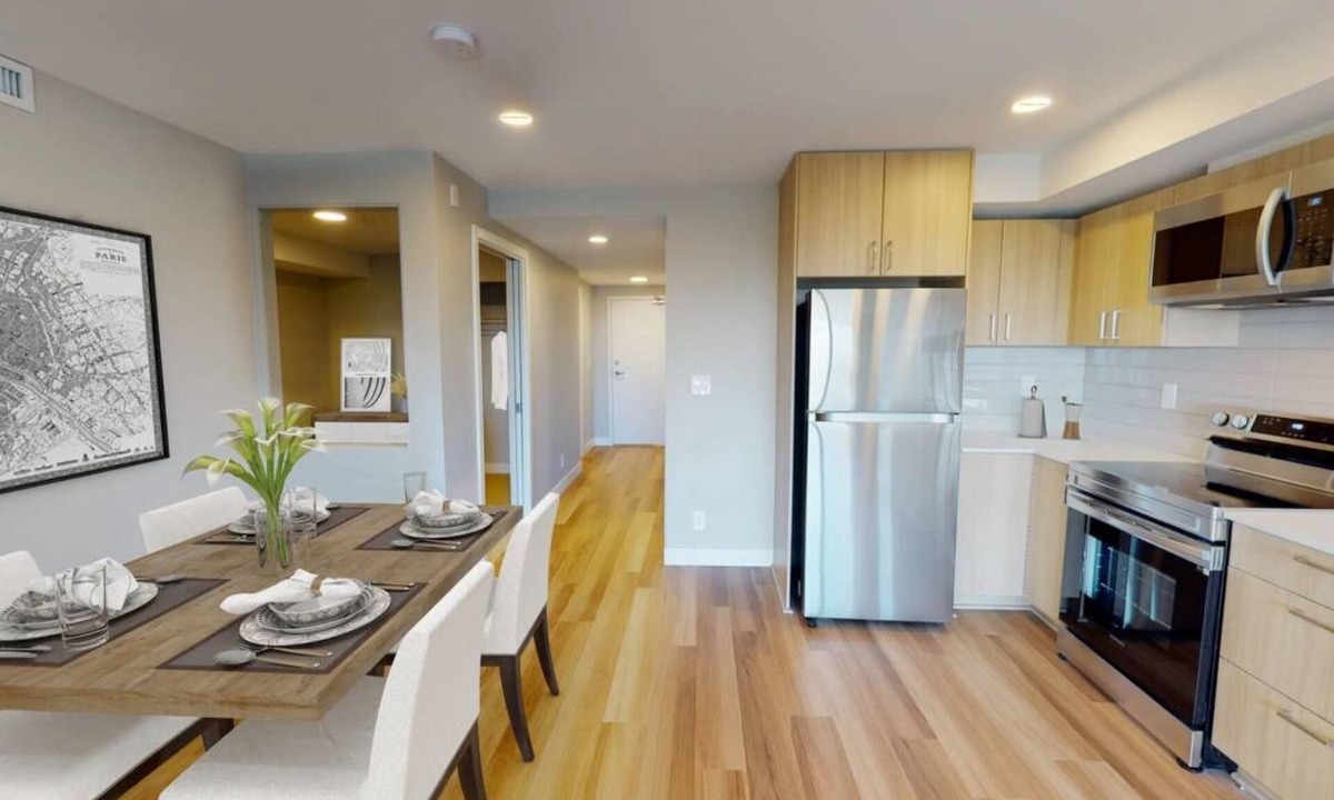 Sappertown Condo | Pet Friendly - 408 E Columbia – 2 Bedroom with Balcony
