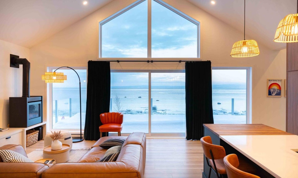 Petite-Riviere-Saint-Francois House | Phil Good 1219L Spa, Breathtaking view + Loft